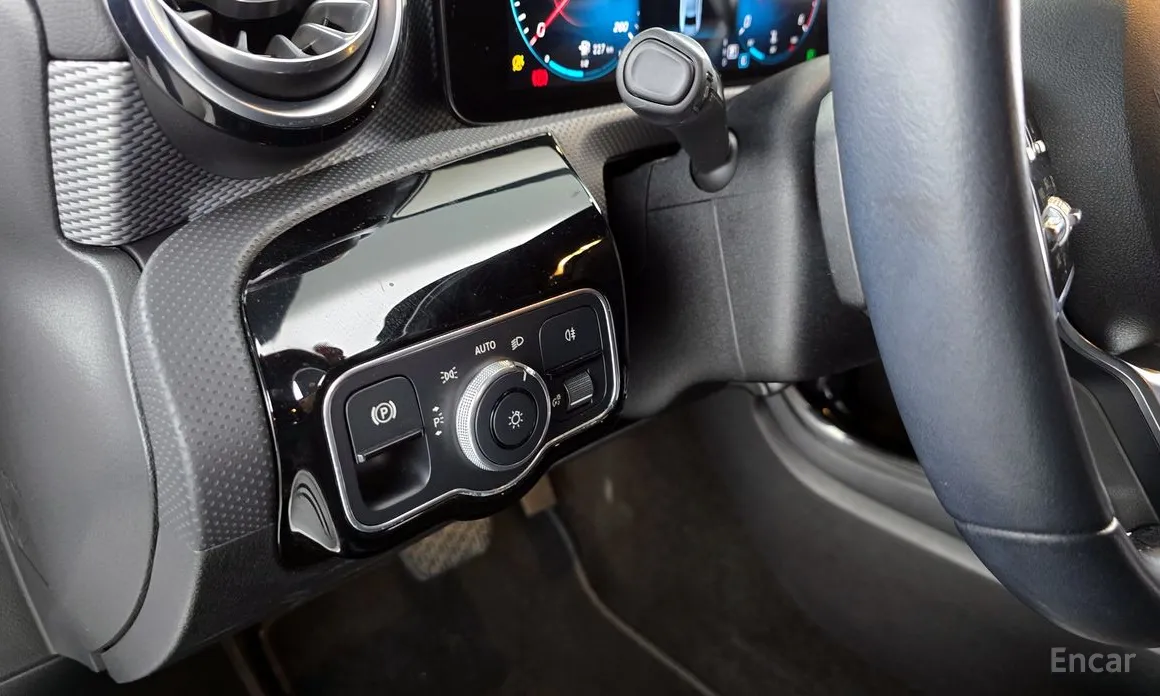 Mercedes-Benz A-Class 2019 A200d Sedan