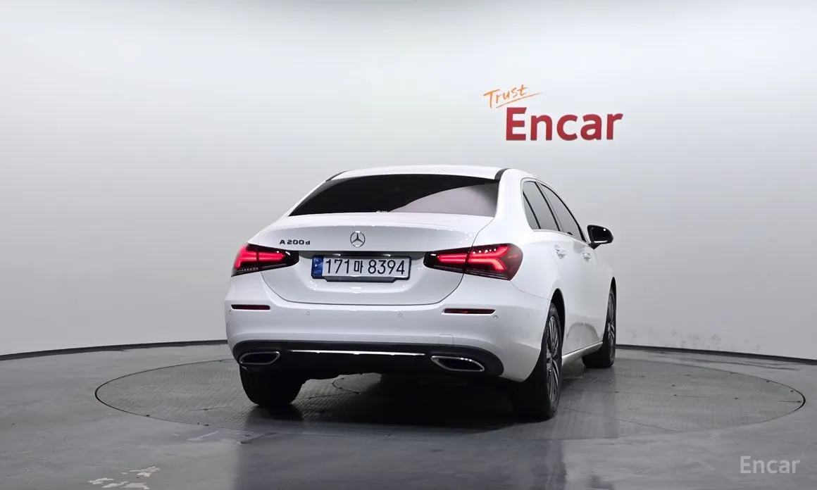 Mercedes-Benz A-Class 2019 A200d Sedan