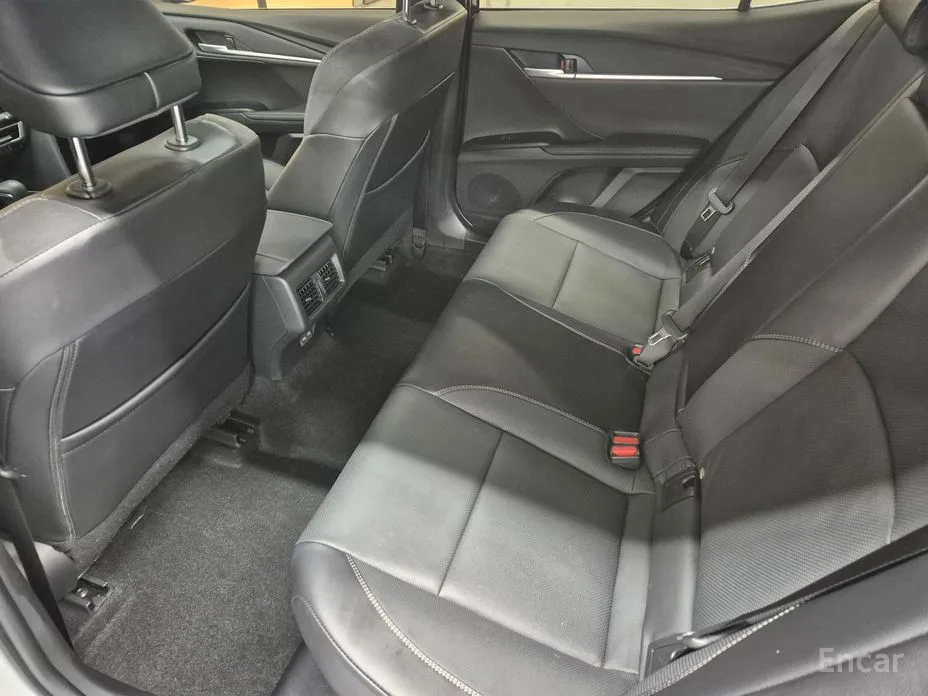 Toyota Camry 2024 2.5 XLE Hybrid