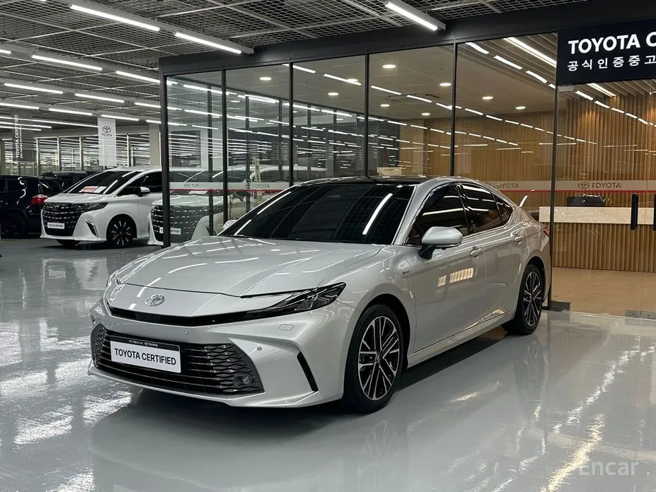 Toyota Camry 2024 2.5 XLE Premium Hybrid