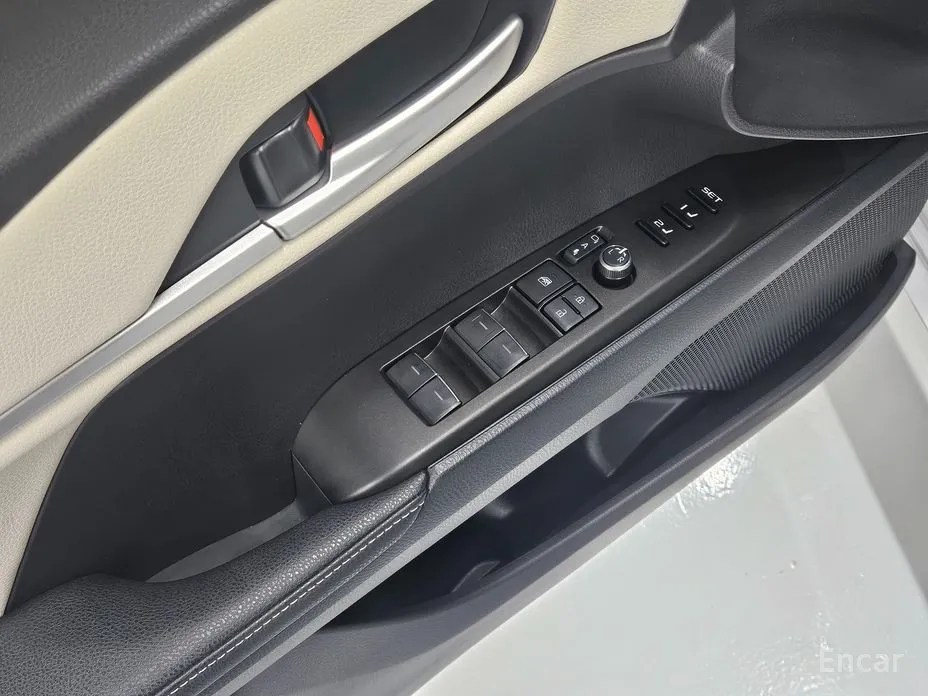 Toyota Camry 2024 2.5 XLE Premium Hybrid