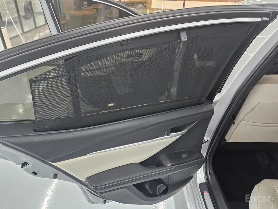 Toyota Camry 2024 2.5 XLE Premium Hybrid