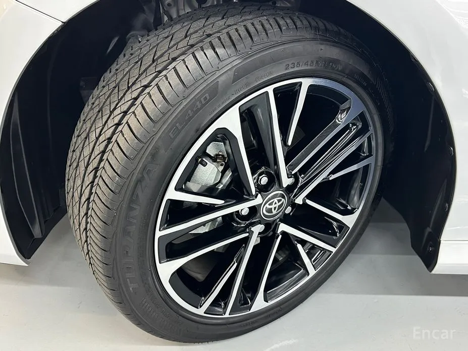 Toyota Camry 2024 2.5 XLE Premium Hybrid