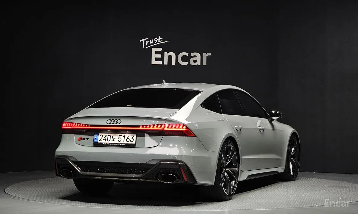 Audi RS 7 2021 4.0 TFSI Quattro
