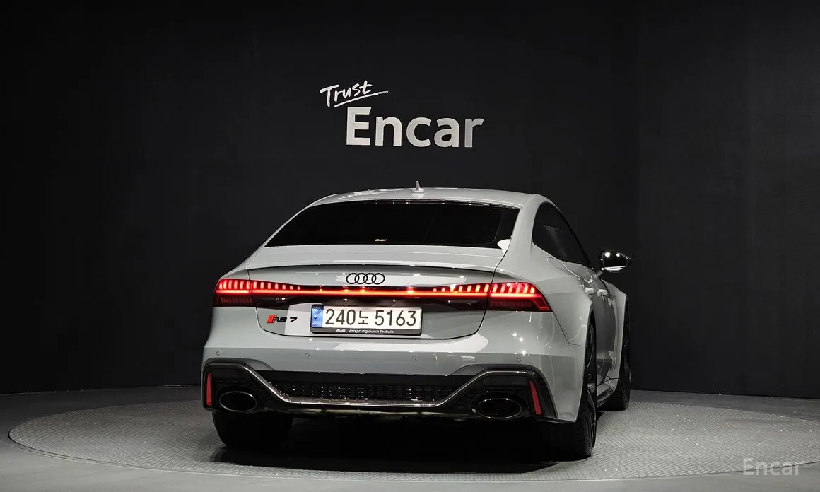 Audi RS 7 2021 4.0 TFSI Quattro