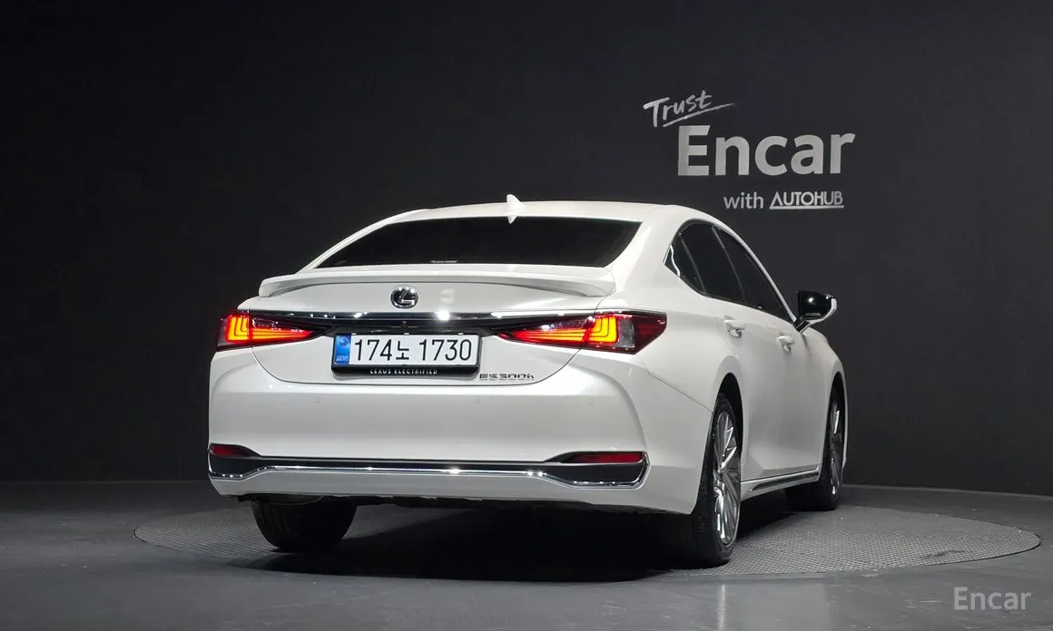 Lexus ES 2018 Executive