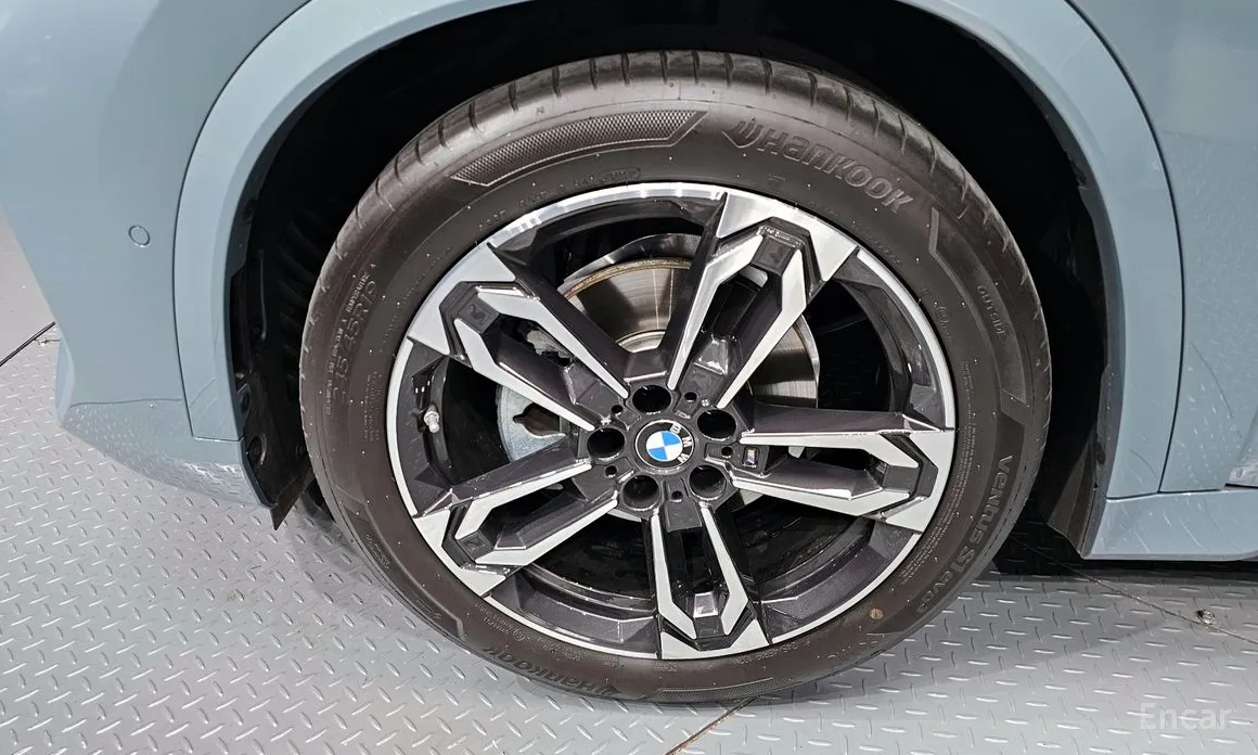 BMW X1 2023 xDrive 20i M Sport