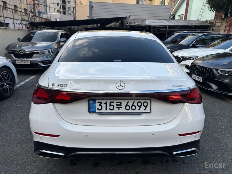 Mercedes-Benz E-Class 2024 E300 4MATIC AMG Line