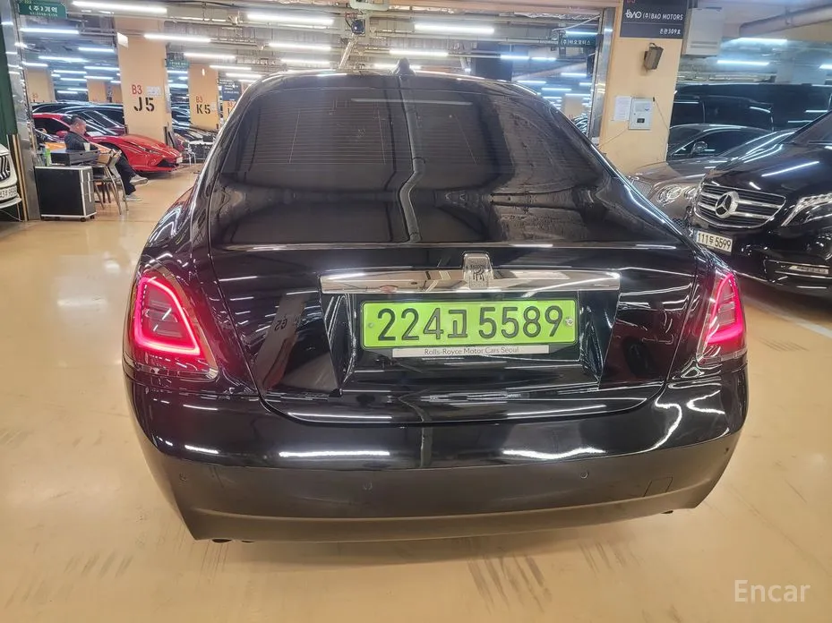 Rolls-Royce Ghost 2020 6.7 EWB V12