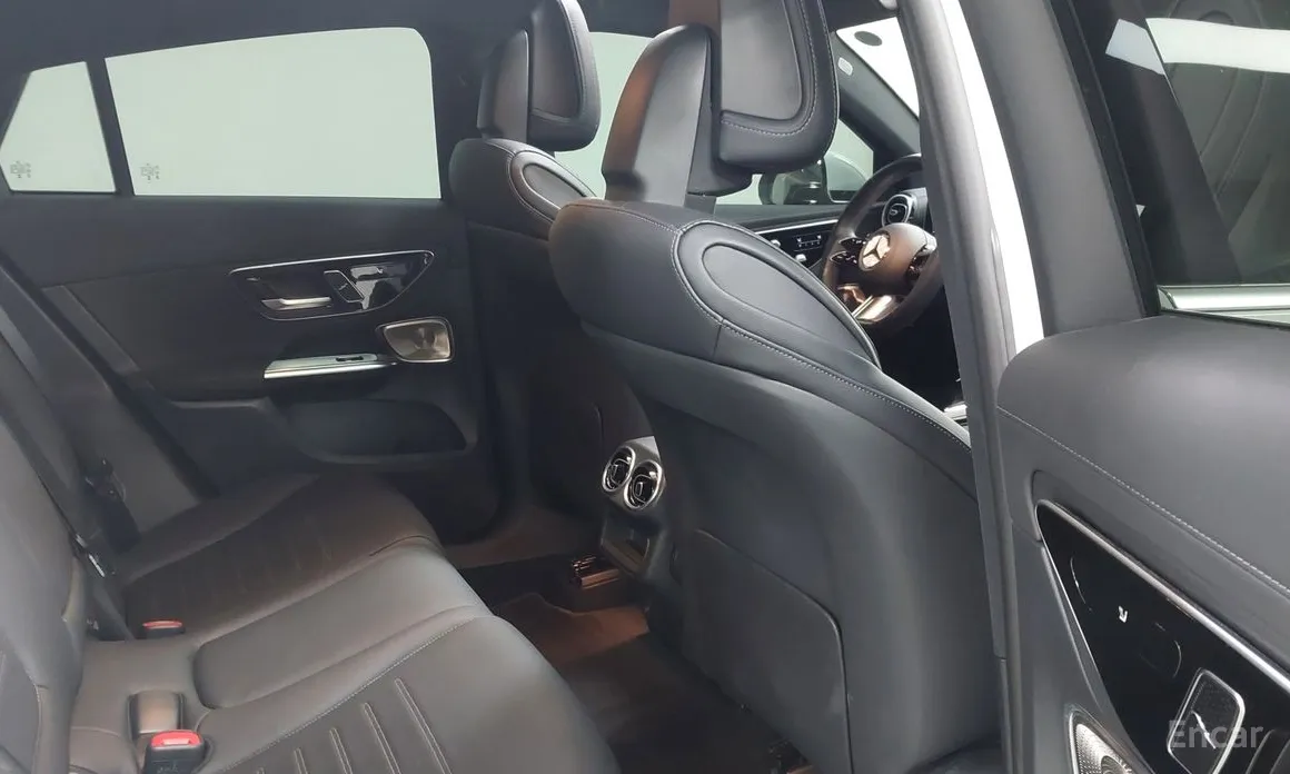 Mercedes-Benz GLC-Class 2023 GLC300 4MATIC Coupe