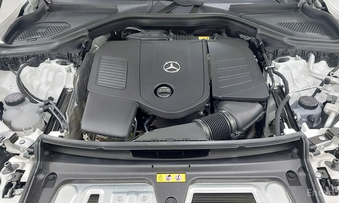 Mercedes-Benz GLC-Class 2023 GLC300 4MATIC Coupe