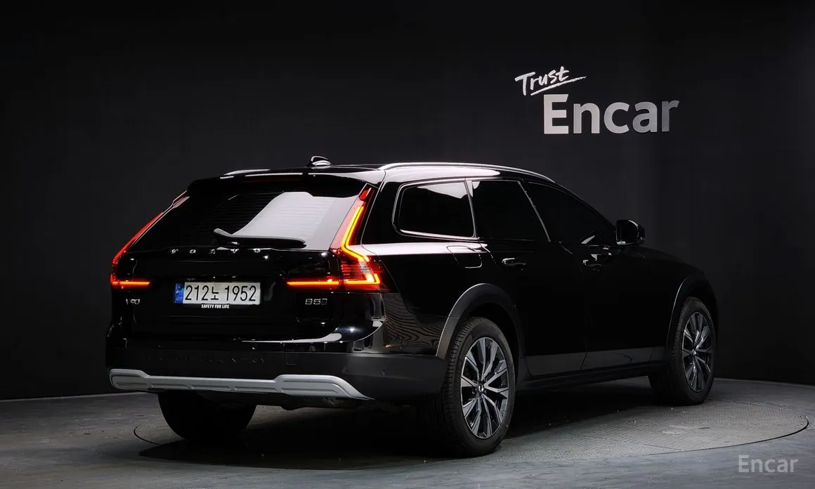 Volvo V90 2017 B5 Ultimate AWD