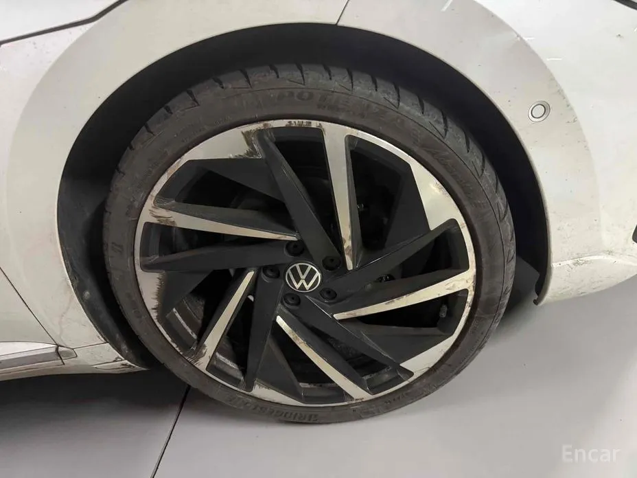 Volkswagen Arteon 2018 2.0 TDI R-LIINE 4Motion