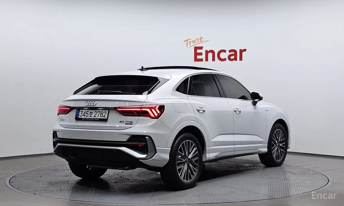 Audi Q3 2018 40 TFSI Quattro Premium Sport Back