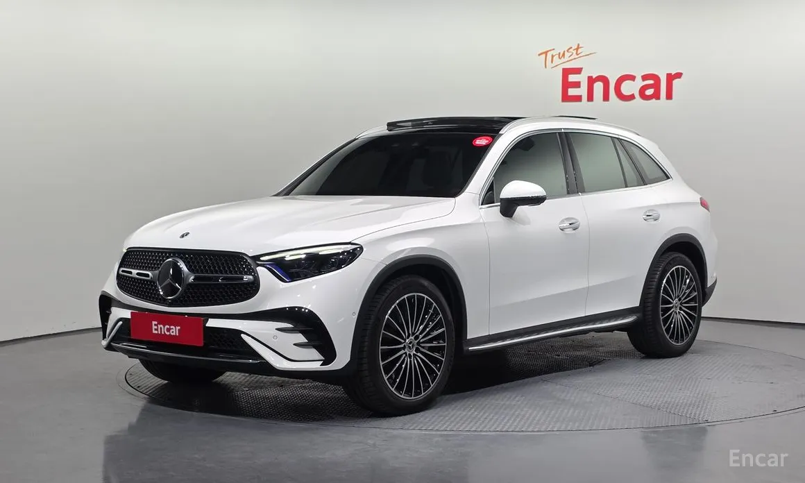 Mercedes-Benz GLC-Class 2023 GLC300 4MATIC AMG Line