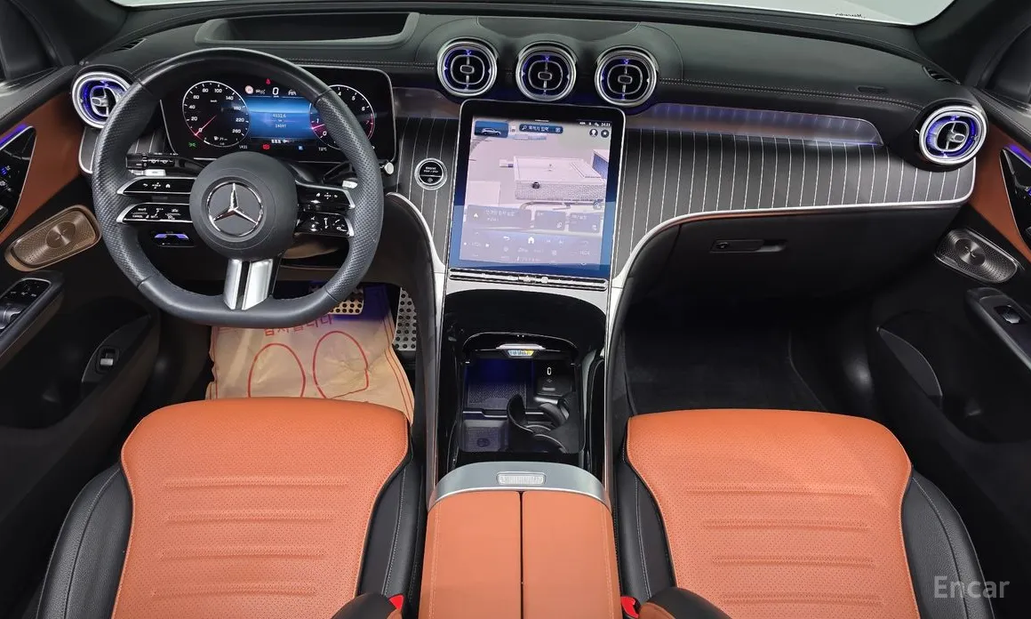 Mercedes-Benz GLC-Class 2023 GLC300 4MATIC AMG Line