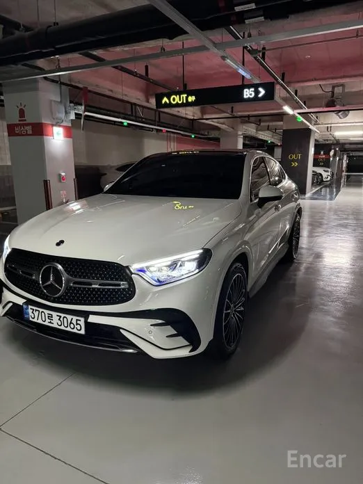 Mercedes-Benz GLC-Class 2023 GLC300 4MATIC Coupe