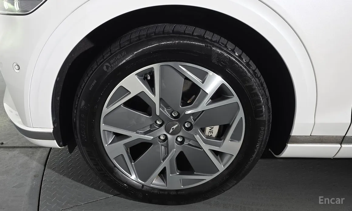 Genesis GV70 2022 e-AWD