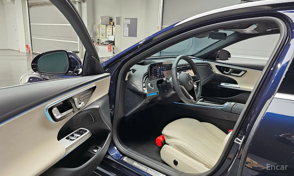 Mercedes-Benz E-Class 2024 E200 Avantgarde