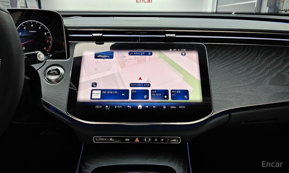 Mercedes-Benz E-Class 2024 E200 Avantgarde