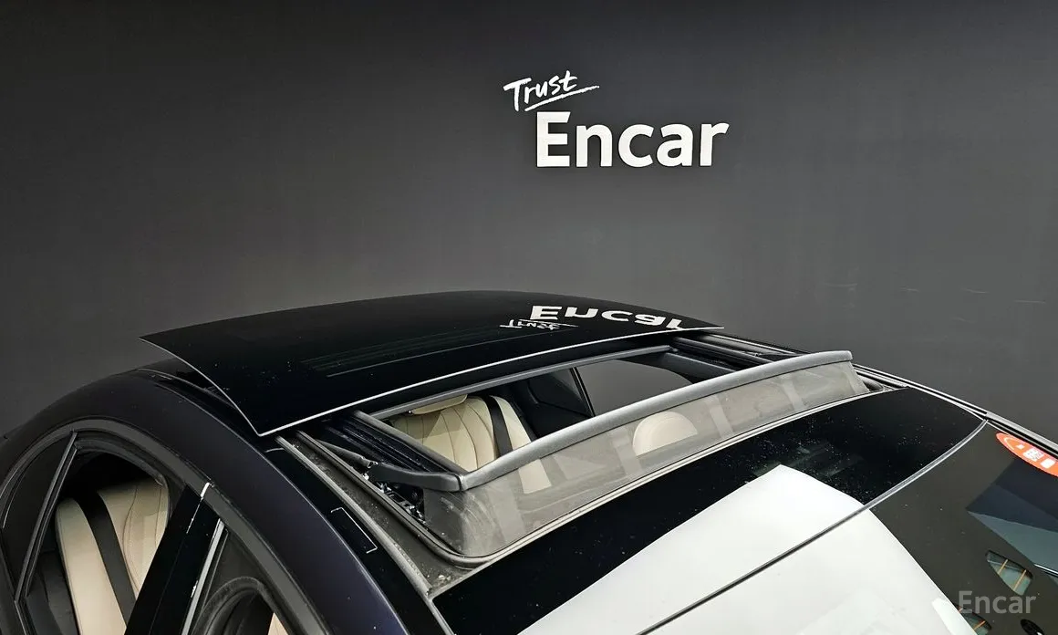 Mercedes-Benz E-Class 2024 E200 Avantgarde