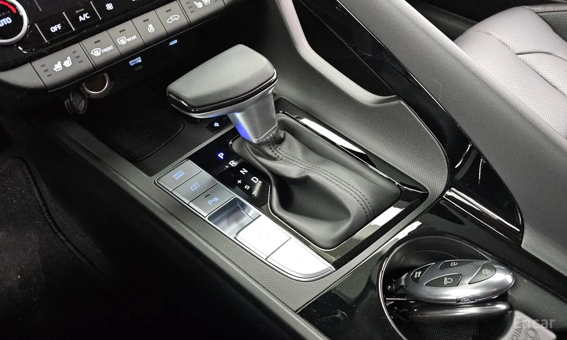 Hyundai Avante 2023 1.6