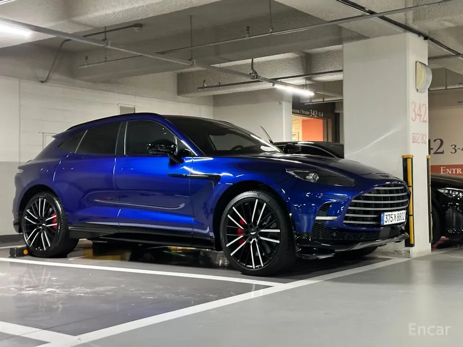 Aston Martin DBX 2020 4.0 V8 707