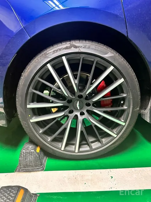 Aston Martin DBX 2020 4.0 V8 707