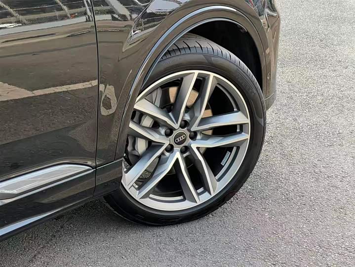 Audi Q7 2024 2024款 55 TFSI quattro S line运动型