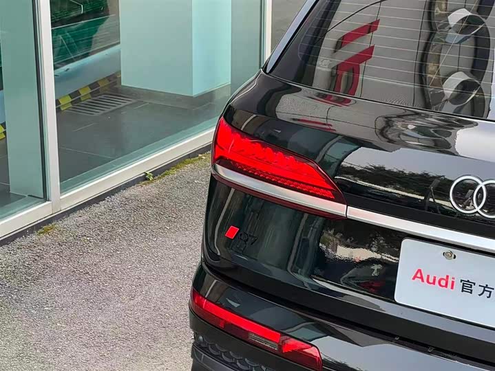 Audi Q7 2024 2024款 55 TFSI quattro S line运动型