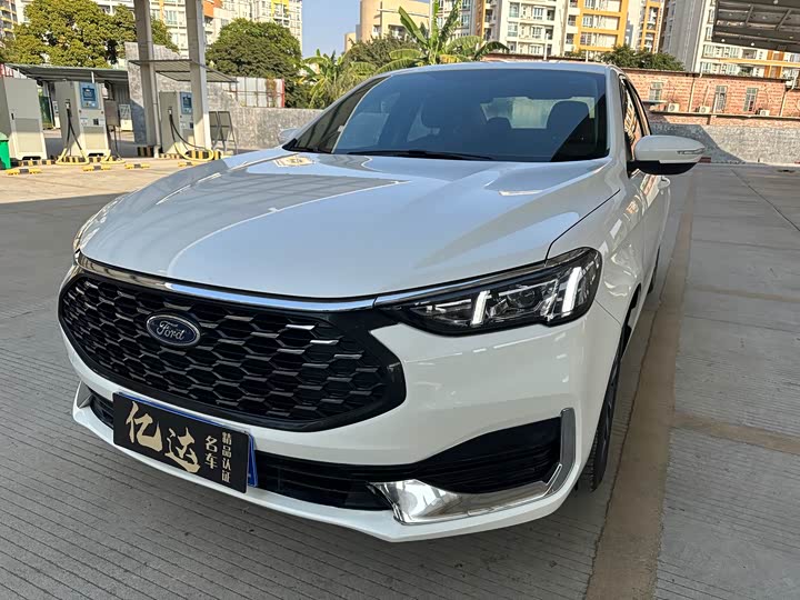 Ford Escort 2021 2021款 1.5L 自动钻石版