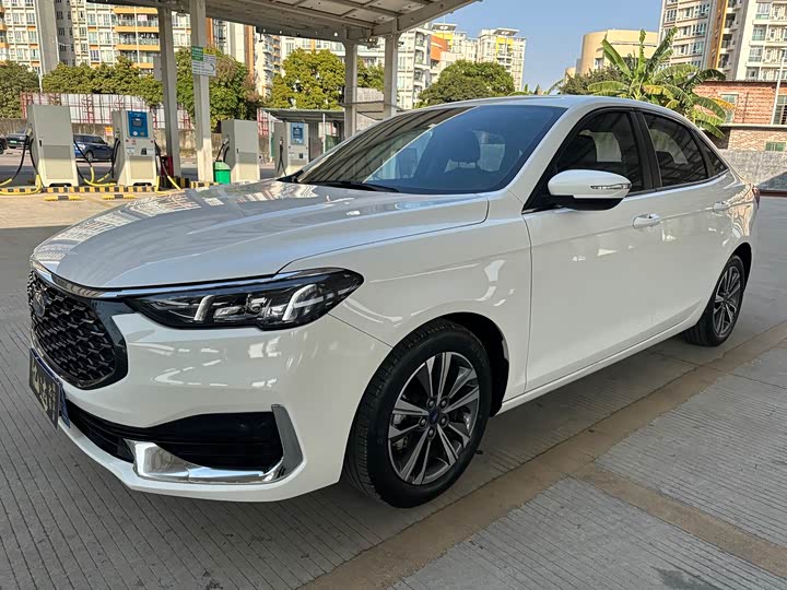 Ford Escort 2021 2021款 1.5L 自动钻石版