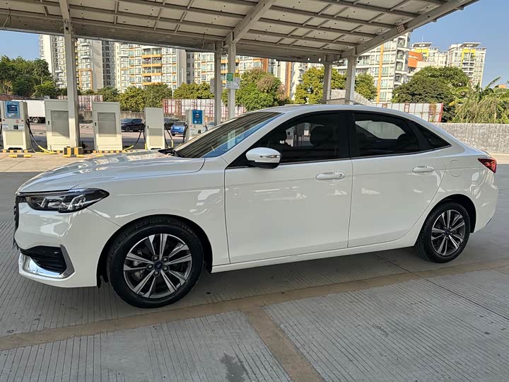 Ford Escort 2021 2021款 1.5L 自动钻石版