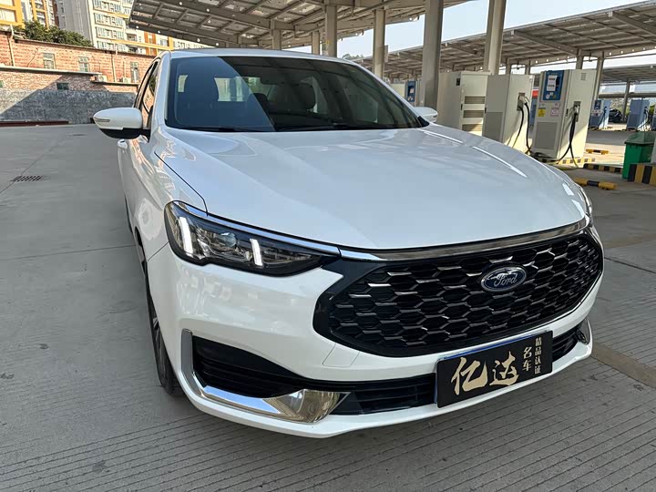 Ford Escort 2021 2021款 1.5L 自动钻石版