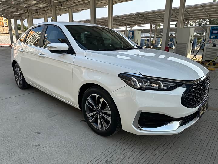Ford Escort 2021 2021款 1.5L 自动钻石版
