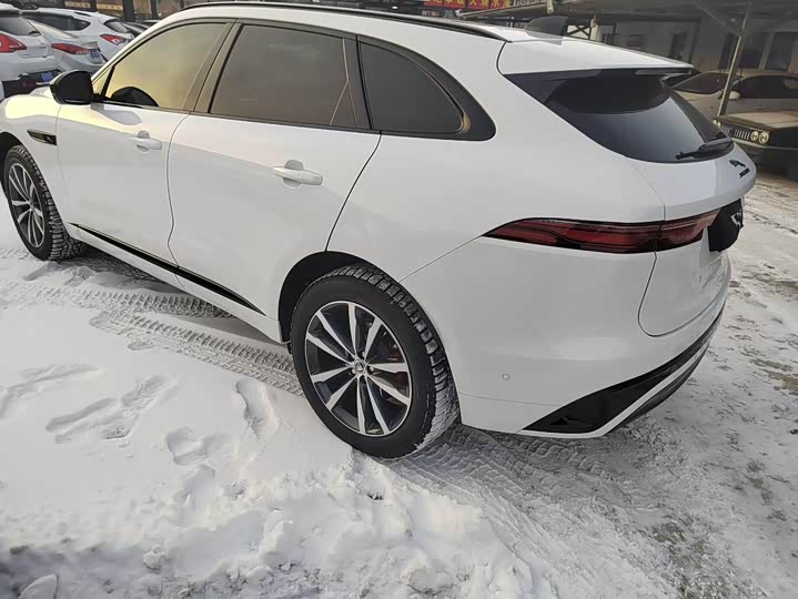 Jaguar F-Pace 2025 2025款 P250 R-Dynamic SE