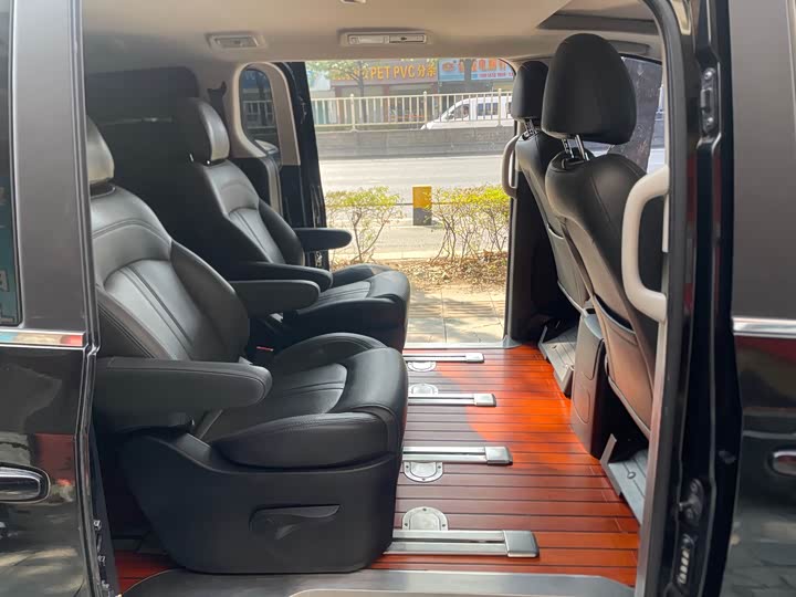 Maxus G10 2021 2021款 2.0T 自动精英版 柴油 7座