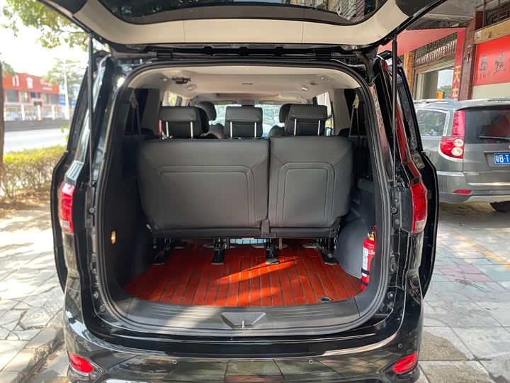 Maxus G10 2021 2021款 2.0T 自动精英版 柴油 7座