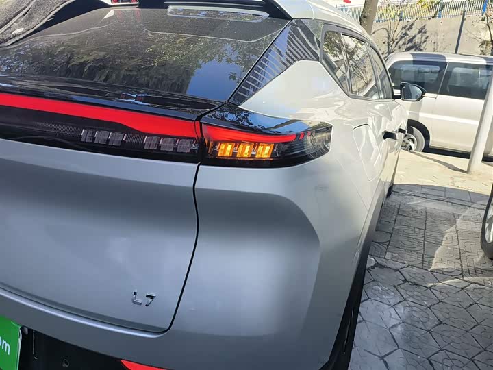 Dongfeng Aeolus L7 2024 2024款 518 Pro