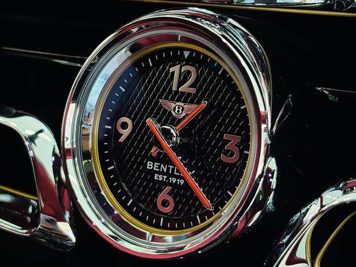 Bentley Flying Spur 2023 2023款 4.0T V8 S