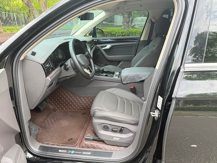 Volkswagen Touareg 2023 2023款 3.0TSI 锐享版 经典运动套装