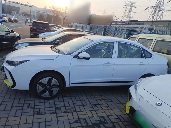 Dongfeng Aeolus E70 2023 2023款 改款 PRO 智行版