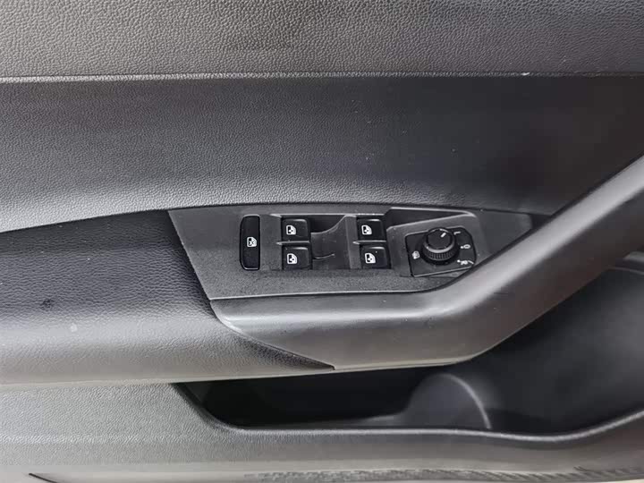 Volkswagen Polo 2023 2023款 Plus 1.5L 自动全景乐享版