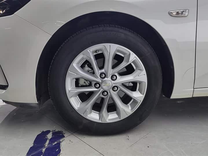 Chevrolet Monza 2024 2024款 1.5L 双离合悦享版