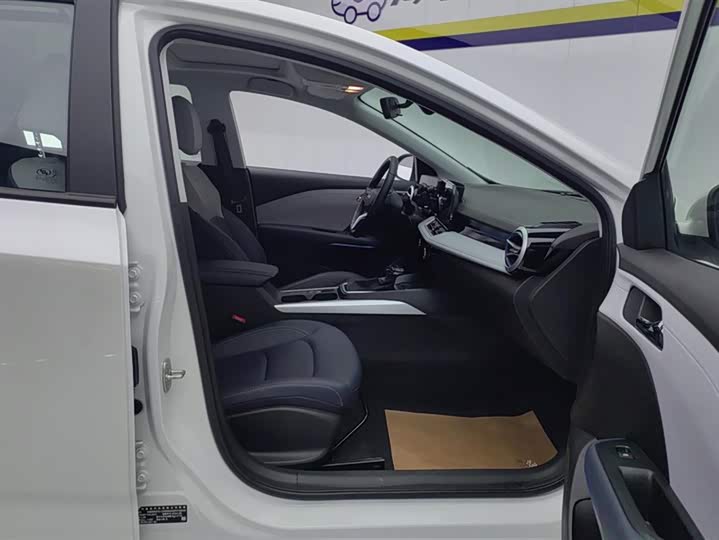 Chevrolet Monza 2024 2024款 1.5L 双离合悦享版