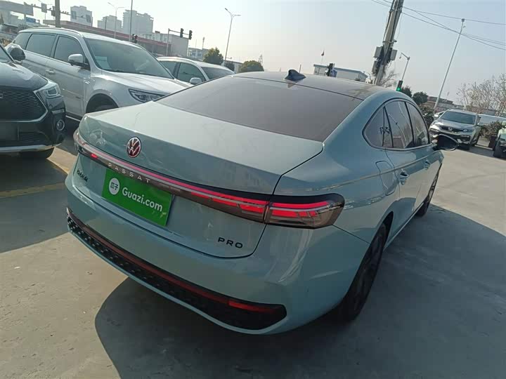 Volkswagen Passat 2025 2025款 Pro 380TSI 星空龙尊版