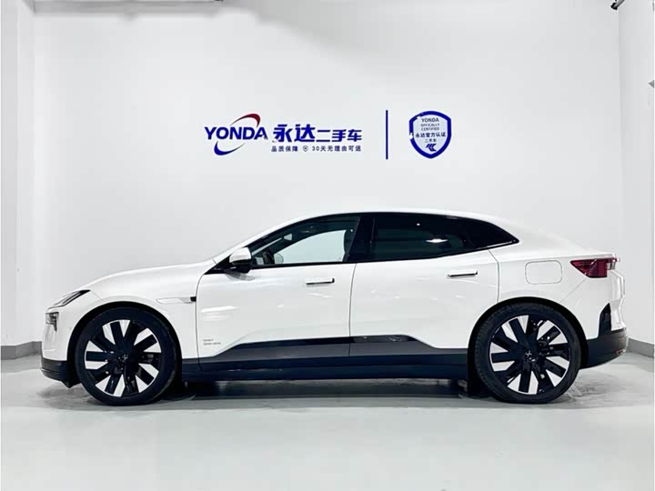 Polestar 4 2024 2024款 双电机长续航PLUS 双星互联版