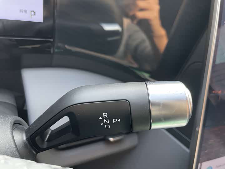 Geely Galaxy L7 2025 2025款 EM-i 115km 探索版