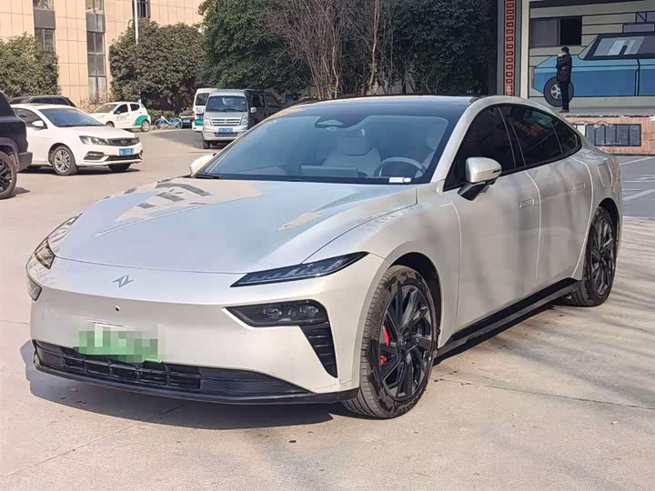 2024 Dongfeng Yipai eπ 007