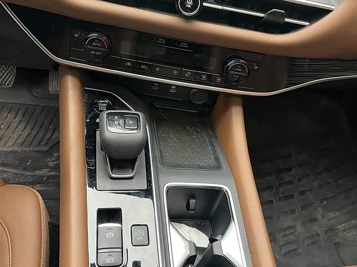 Nissan Pathfinder 2024 2024款 380VC-TURBO 四驱智驾版 6座